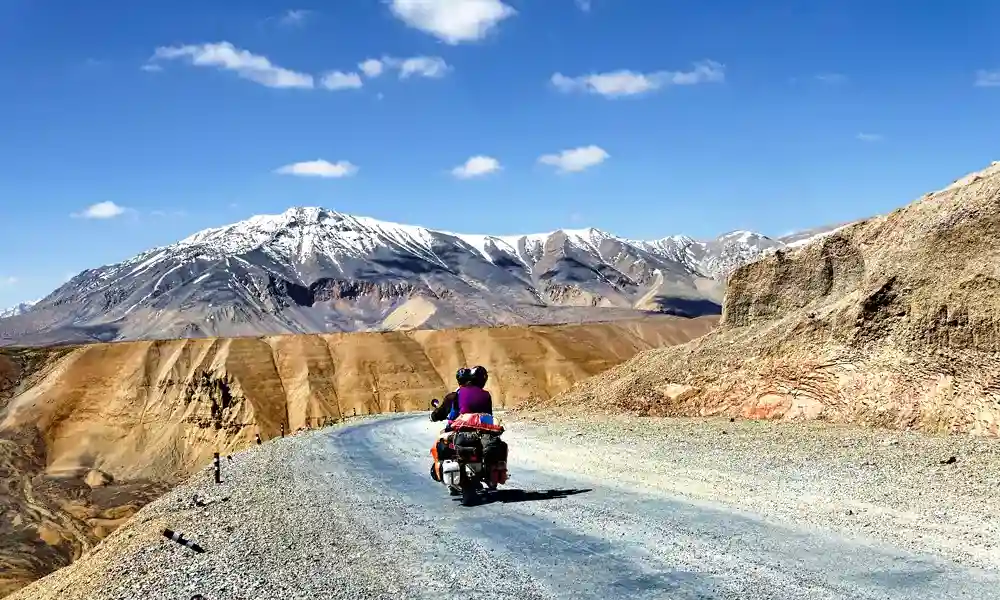 How to reach Leh Ladakh from Delhi