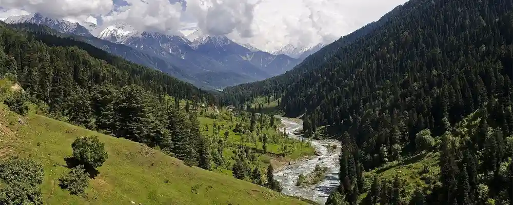 Kashmir - Find the Adventure of a Lifetime Here
